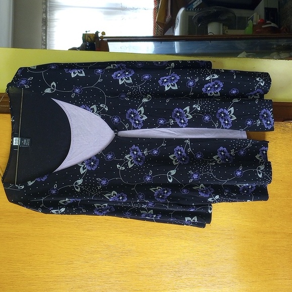 Sheer black and purple top - Picture 2 of 5